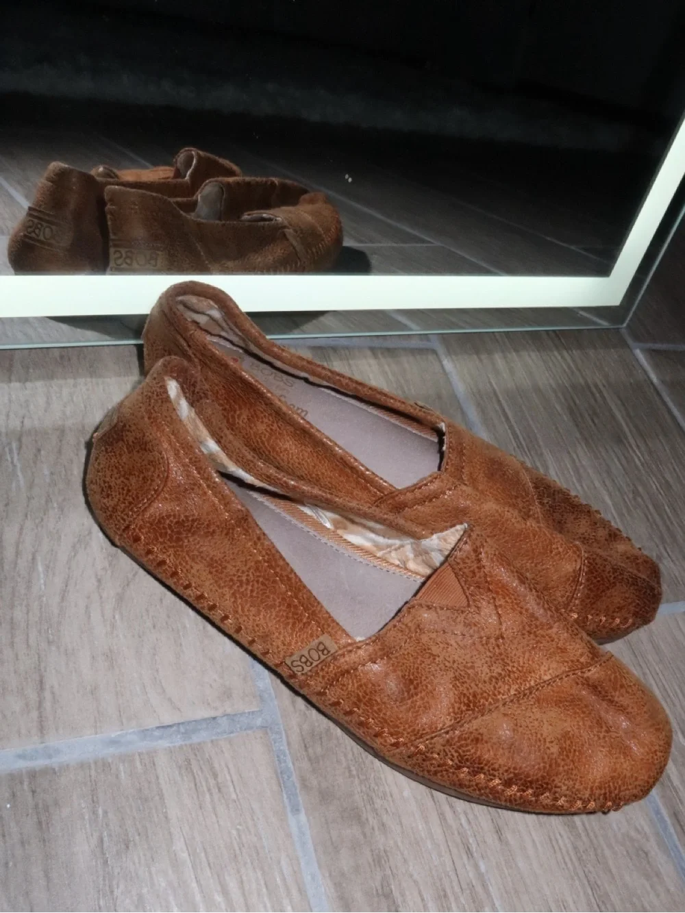 BOBS Skechers Women’s Chestnut Brown Slip sneaker flats
